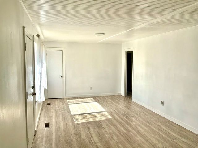 498 Court Street, Slocomb, AL 36375