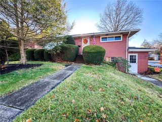 1414 Lincoln Way 1, White Oak, PA 15131