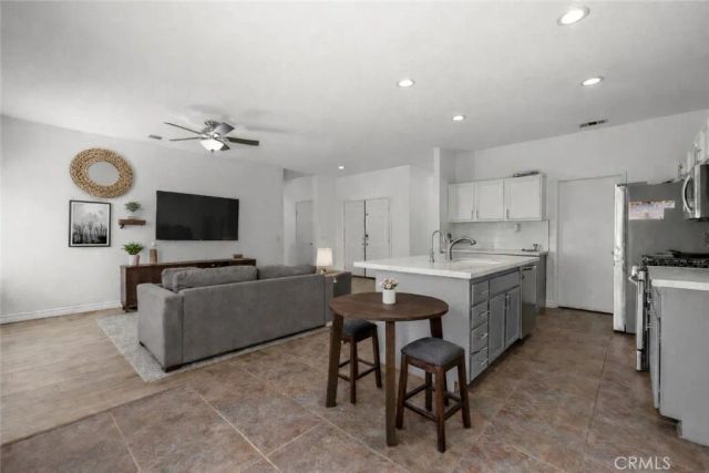 13121 Fullerton Drive, Victorville, CA 92392