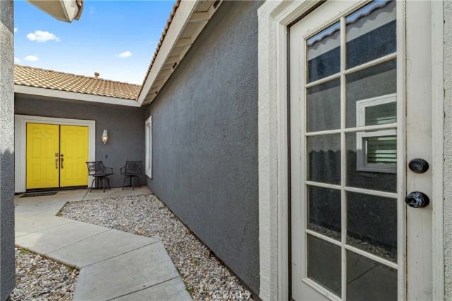 13121 Fullerton Drive, Victorville, CA 92392