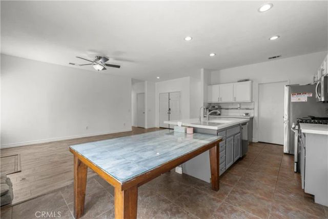13121 Fullerton Drive, Victorville, CA 92392