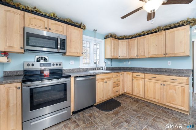 12 Whitehall Drive, East Hartford, CT 06118