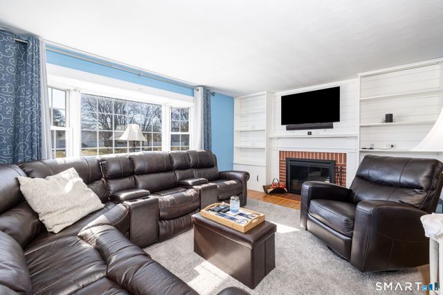 12 Whitehall Drive, East Hartford, CT 06118