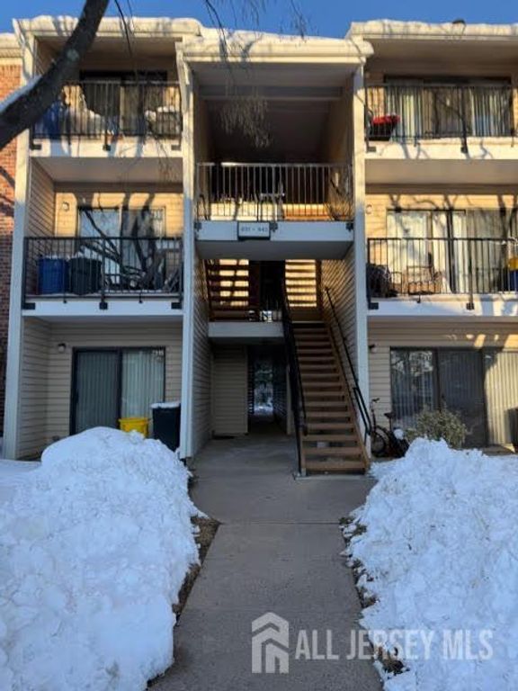 436 Danbury Lane, East Brunswick, NJ 08816