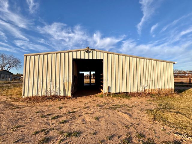 207 County Road 3214, Bridgeport, TX 76426