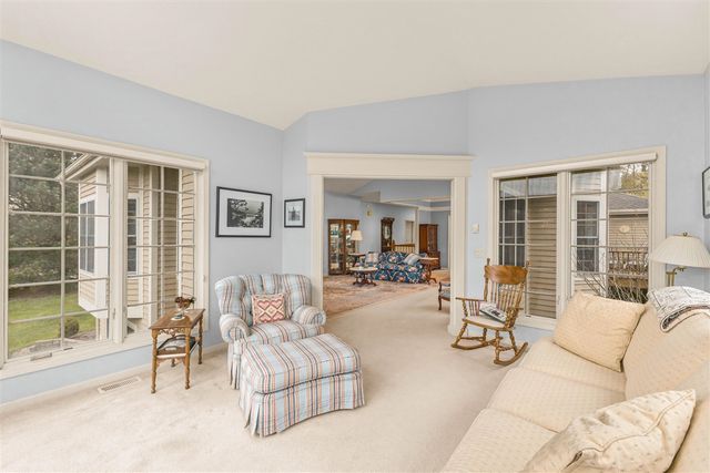 2166 Lamberton Creek Lane 44, Grand Rapids, MI 49505