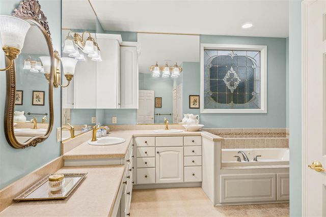 2166 Lamberton Creek Lane 44, Grand Rapids, MI 49505