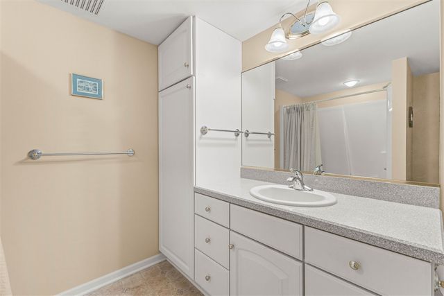 2166 Lamberton Creek Lane 44, Grand Rapids, MI 49505