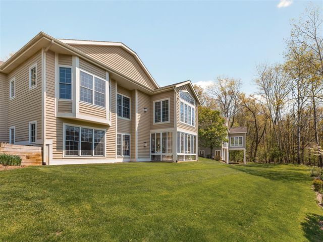 2166 Lamberton Creek Lane 44, Grand Rapids, MI 49505