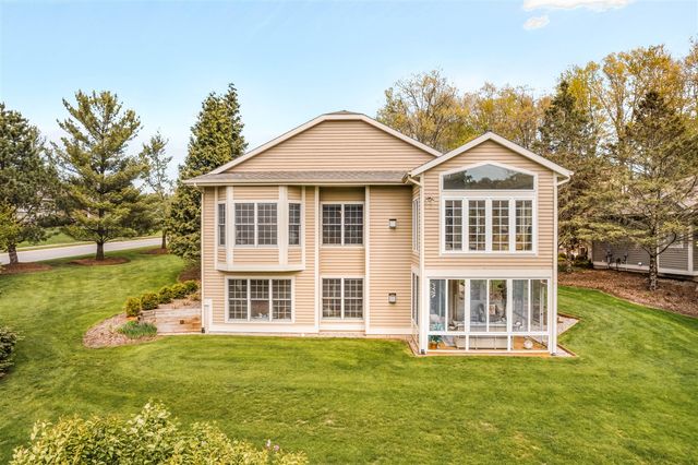 2166 Lamberton Creek Lane 44, Grand Rapids, MI 49505