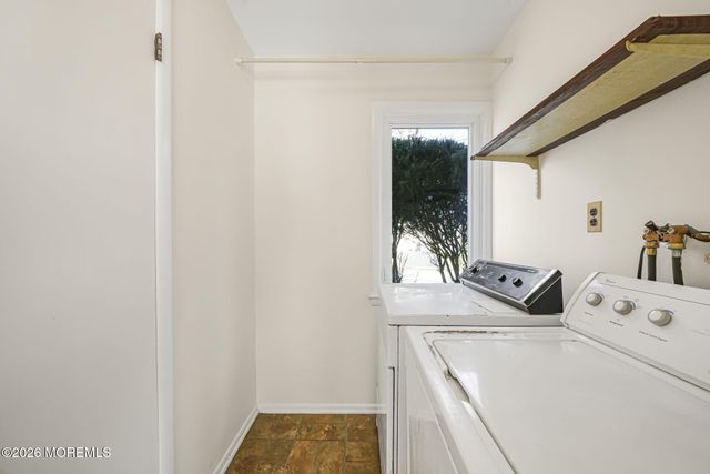 1 Sudbury Road, Morganville, NJ 07751