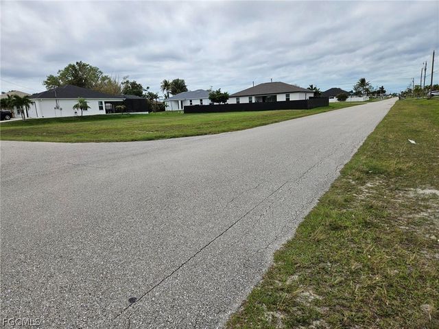 2529 NW 6th ST, Cape Coral, FL 33993