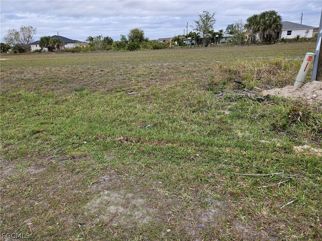 2529 NW 6th ST, Cape Coral, FL 33993