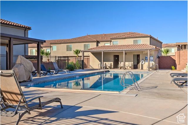 1377 E VISTA ROJA PL, Washington, UT 84780