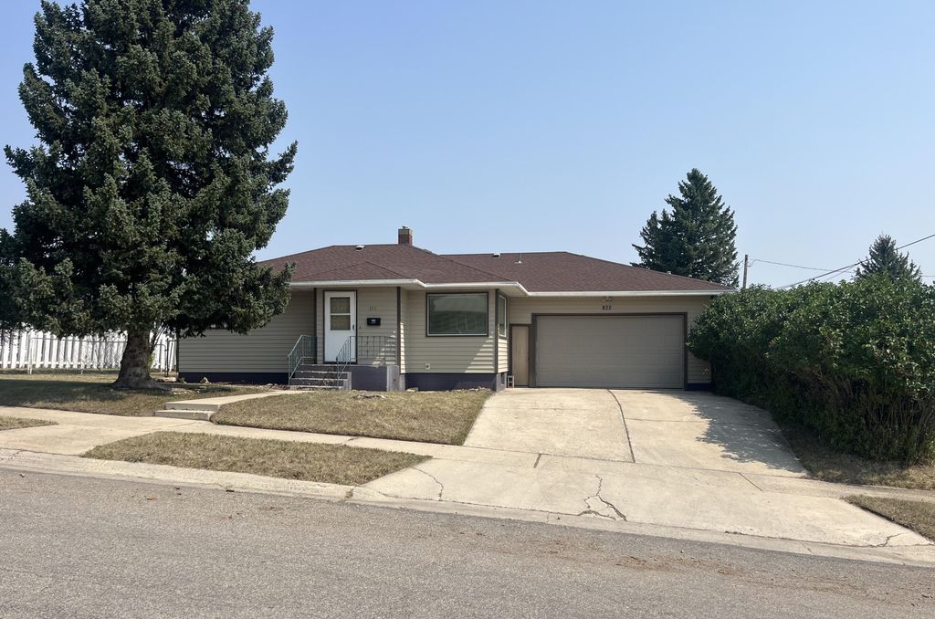 103 14th AVE, Lewistown, MT 59457 photo 1