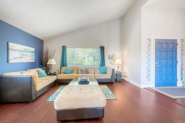 529 Vale View Drive, Vista, CA 92081