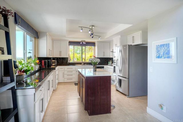 529 Vale View Drive, Vista, CA 92081