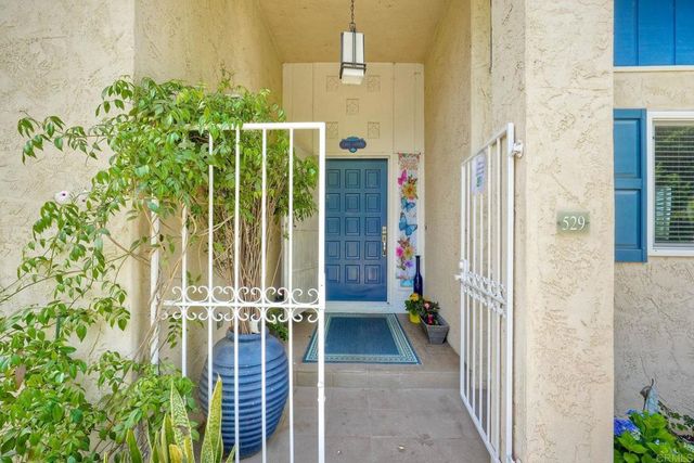 529 Vale View Drive, Vista, CA 92081