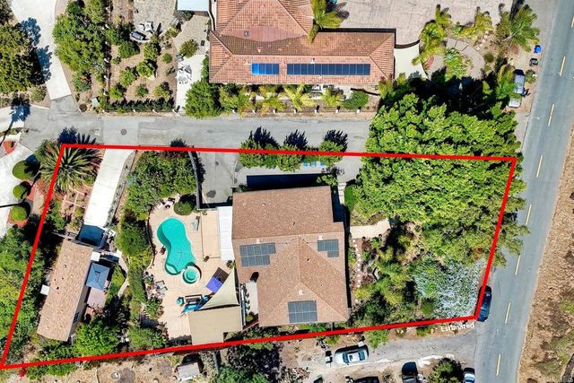529 Vale View Drive, Vista, CA 92081