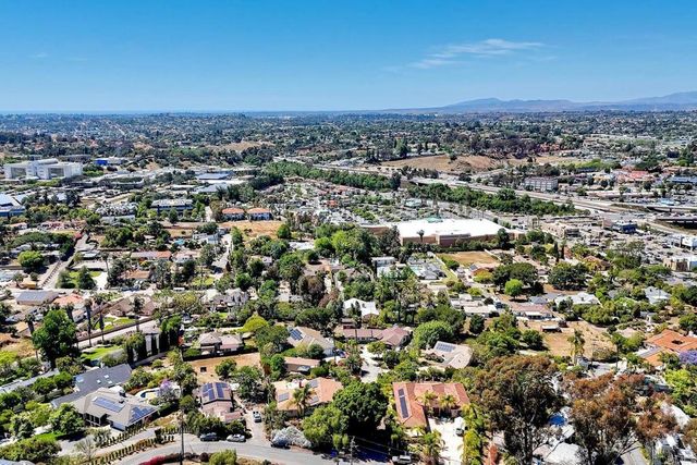 529 Vale View Drive, Vista, CA 92081