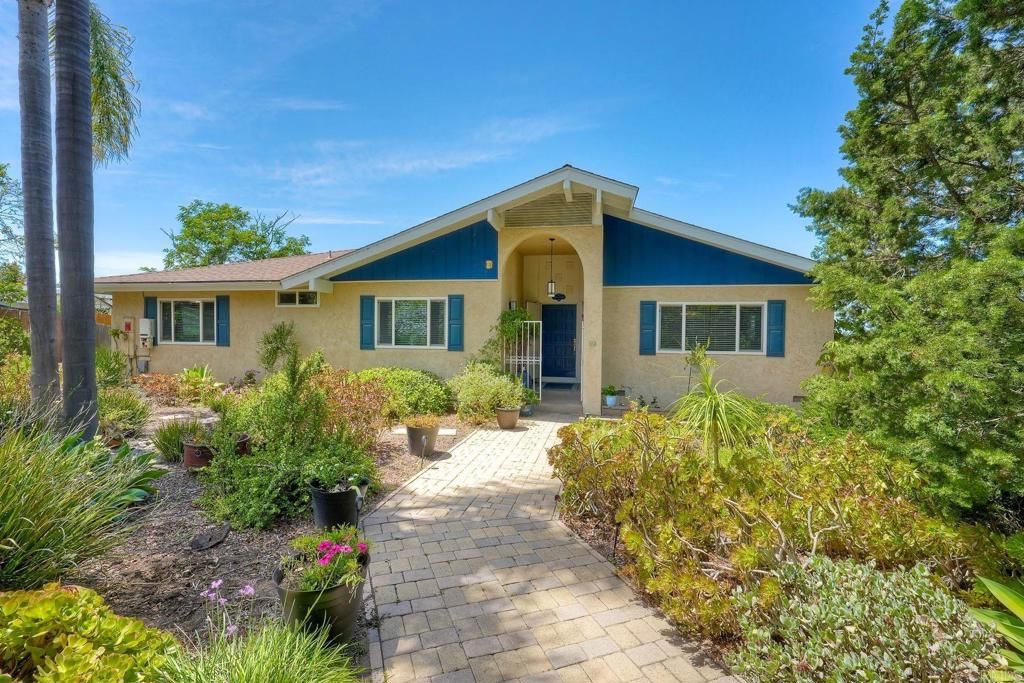 529 Vale View Drive, Vista, CA 92081