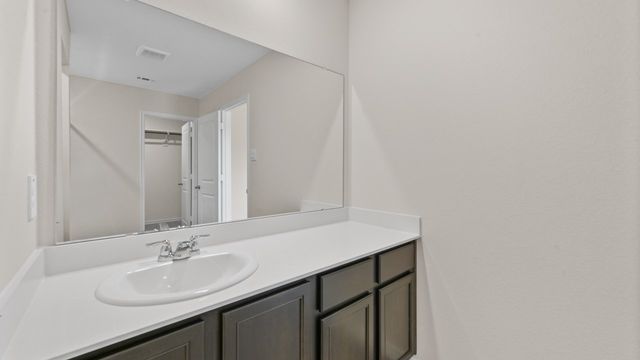 450 Clear Rain Street, Lavon, TX 75166