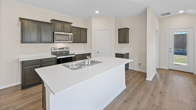 450 Clear Rain Street, Lavon, TX 75166