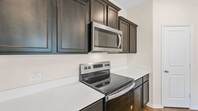 450 Clear Rain Street, Lavon, TX 75166