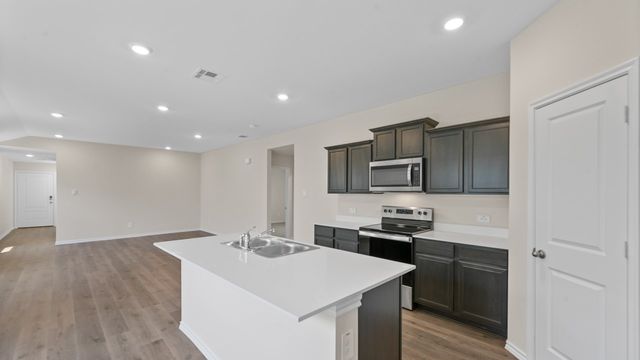 450 Clear Rain Street, Lavon, TX 75166
