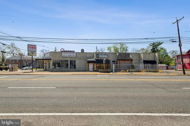 1 N WHITE HORSE PIKE, Somerdale, NJ 08083