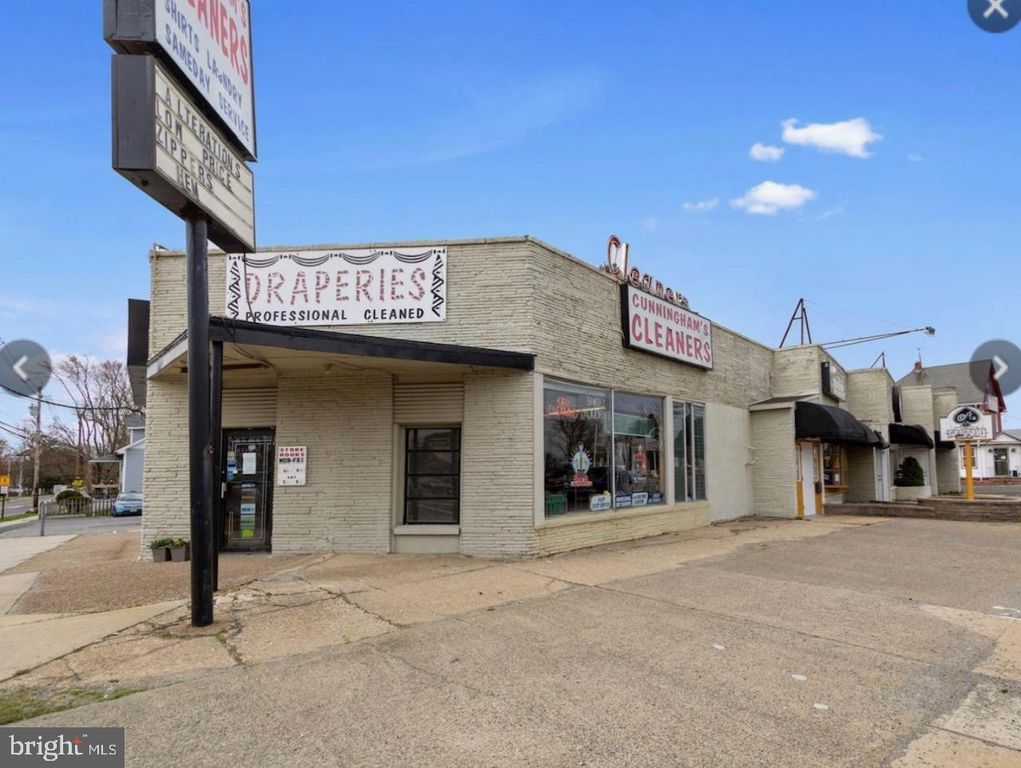 1 N WHITE HORSE PIKE, Somerdale, NJ 08083