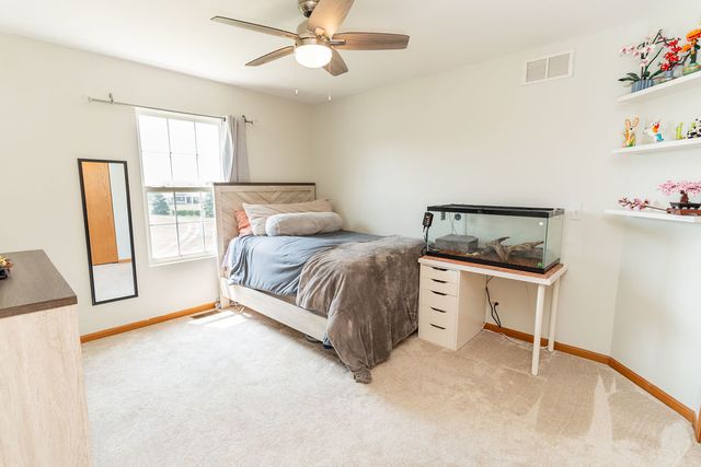 1128 Heron Circle, Joliet, IL 60431