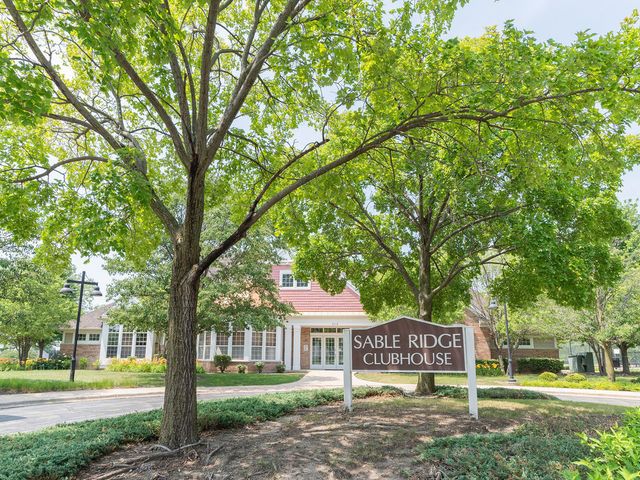 1128 Heron Circle, Joliet, IL 60431