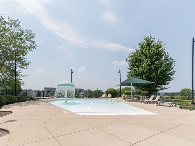 1128 Heron Circle, Joliet, IL 60431