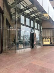 950 N Michigan Avenue 37F, Chicago, IL 60611