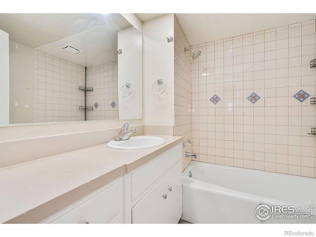 1805 19th Avenue, Greeley, CO 80631