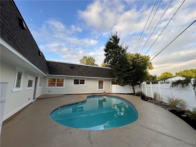 67 Birchwood Drive, Amherst, NY 14221