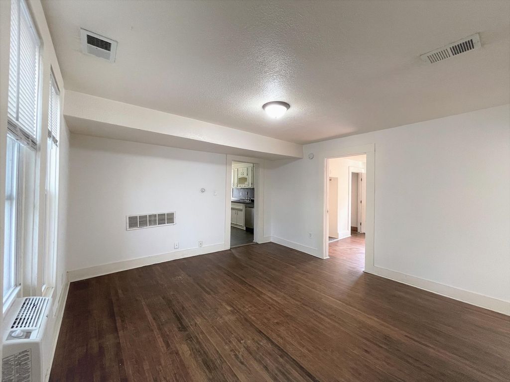 824 Lowry Avenue NE, Minneapolis, MN 55418 — photo 5