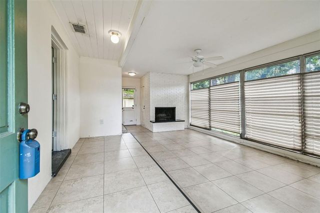 1001 E FERN STREET, Tampa, FL 33604