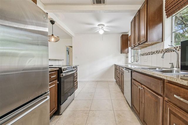 1001 E FERN STREET, Tampa, FL 33604