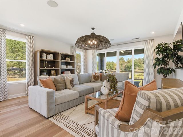 1323 Sandstar Lane, Charlotte, NC 28226