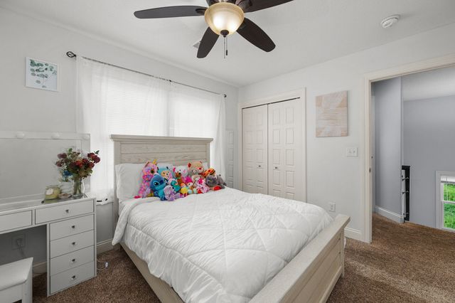 7127 MADISON Street, Davenport, IA 52806