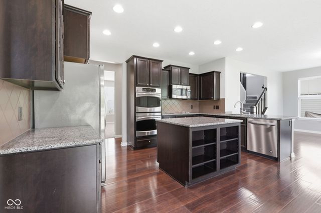 11122 Woodpark Drive, Noblesville, IN 46060