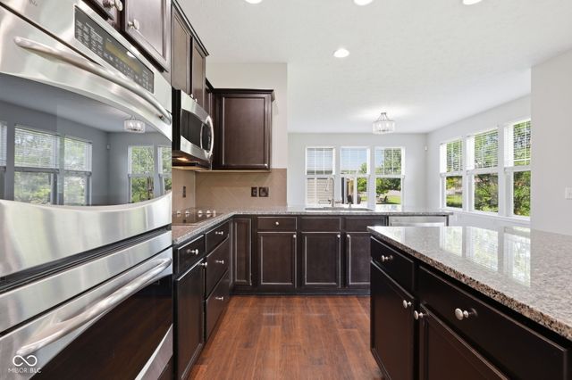 11122 Woodpark Drive, Noblesville, IN 46060