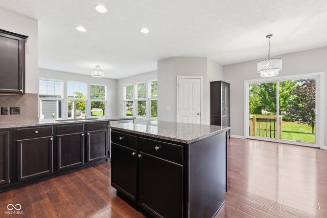 11122 Woodpark Drive, Noblesville, IN 46060