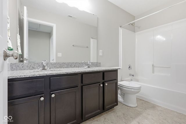 11122 Woodpark Drive, Noblesville, IN 46060