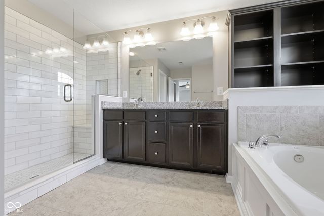 11122 Woodpark Drive, Noblesville, IN 46060