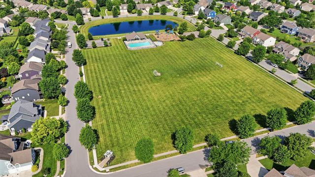 11122 Woodpark Drive, Noblesville, IN 46060