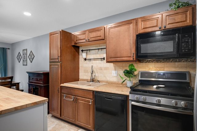 3678 Denmark Avenue, Eagan, MN 55123