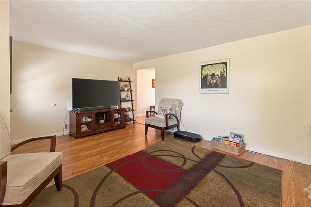859 Tait Avenue, Greece, NY 14616
